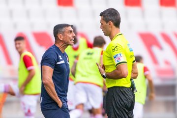 Bari-Sampdoria a Marchetti, al VAR Guida. Solo polemiche e pareggi nei 5 precedenti