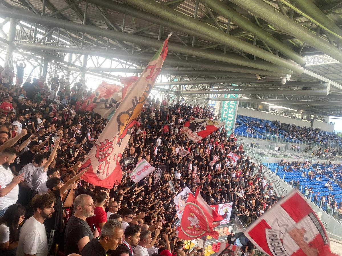 Il Bari Rinasce 3 0 E Lezione Di Calcio Al Frosinone A Segno Maita