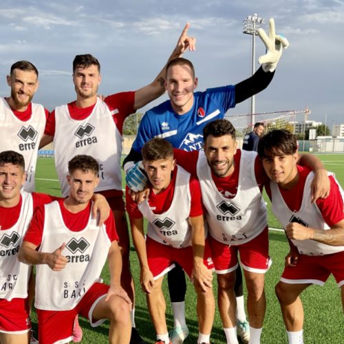 L’allenamento del Bari: lavoro tattico e sfida a ranghi misti. I vincitori