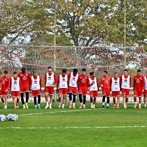 Bari, -2 alla Cremonese. Sempre a parte Oliveri: il report dell’allenamento