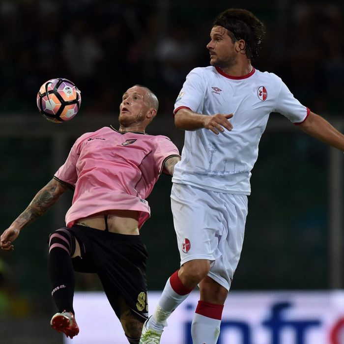 Maniero dice addio al calcio: con il Bari 19 gol in 70 presenze. Il saluto sui social