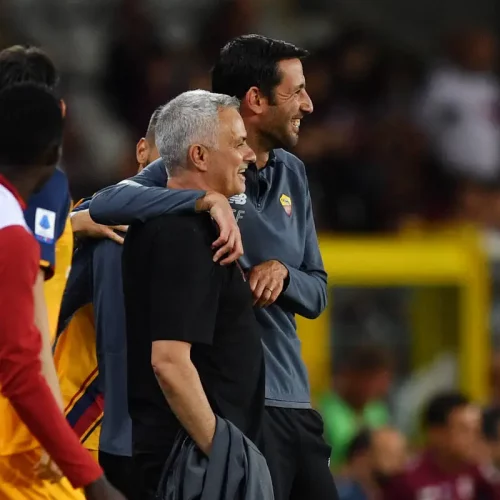 Panchina Bari, la scheda di Foti: il braccio destro di Mourinho e la vittoria della Conference con la Roma