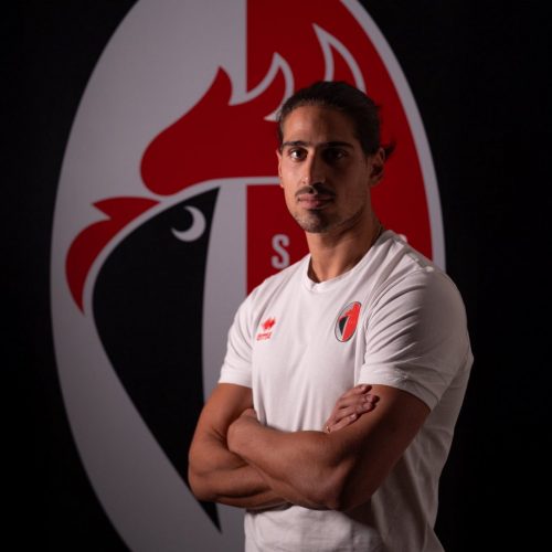 San Nicola, il Barcellona, Henderson e la Grecia: 5 cose che non sai su Dimitrios Nikolaou