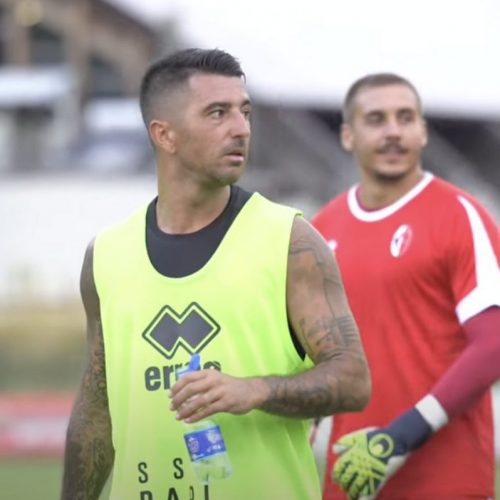 Bari, i nuovi numeri di maglia: Gytkjær con la 9, Sibilli sceglie la 7. E Bellomo conferma la 10