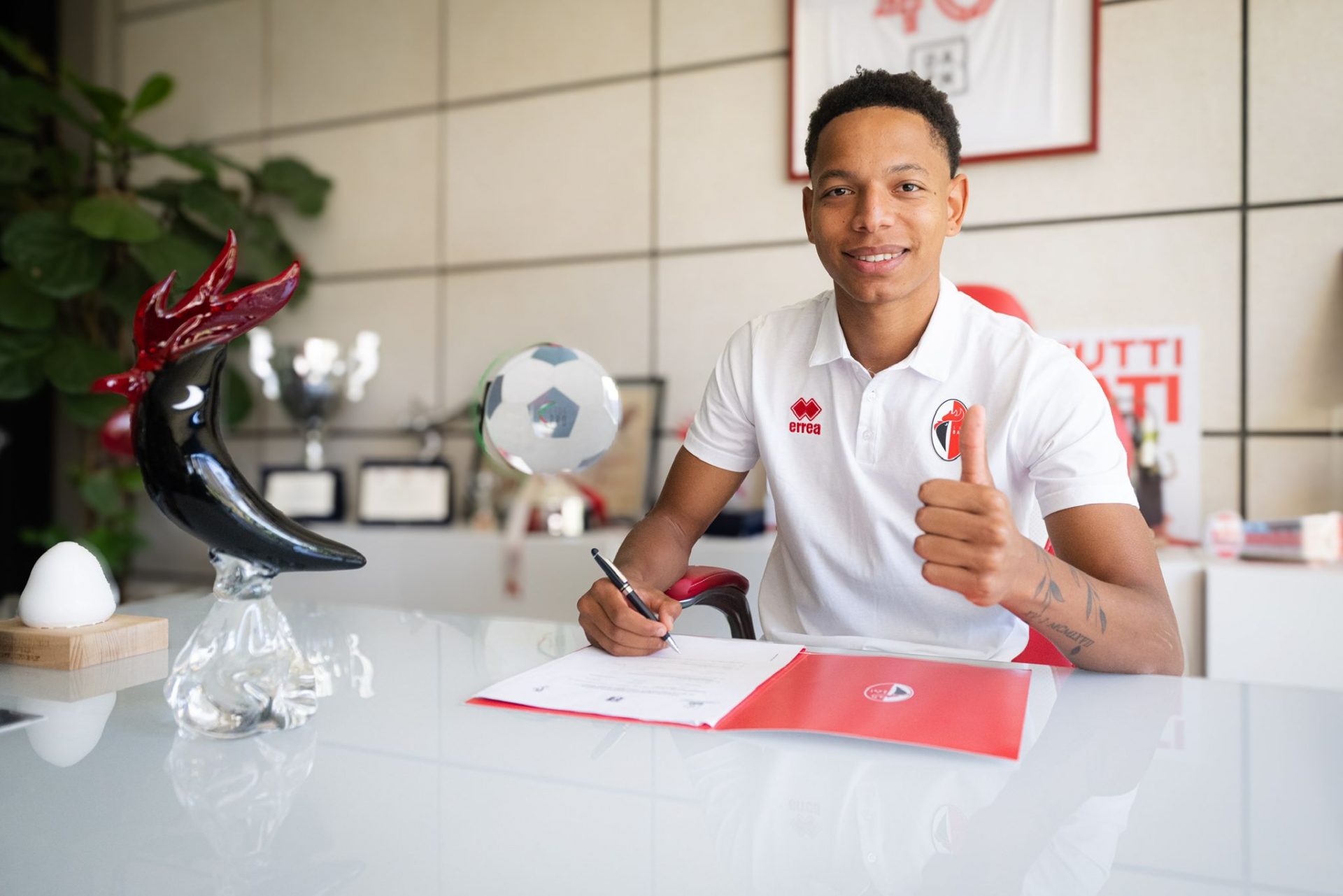 Ufficiale Kassama
