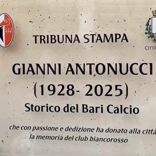 Bari, intitolata la tribuna stampa a Gianni Antonucci. LDL: “Per me come un grande nonno”