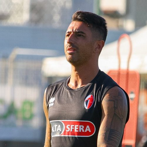 Bari, confronto tra ultras e Bellomo-Partipilo dopo le tensioni. Chiesto maggiore senso di responsabilità