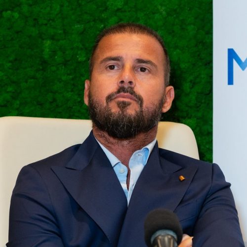 Serie B, si parte stasera con Catanzaro-Juve Stabia. Domani il Bari, domenica chiude l’Empoli. Il programma