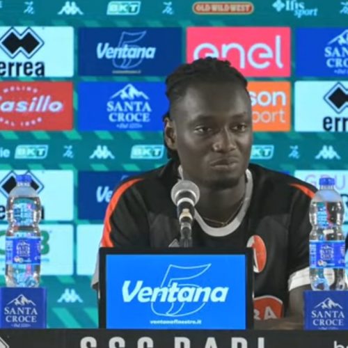 Darboe: “Avevo un problema al piede, ora sono al 100%. Credo molto in questa squadra. La Roma e Mou…”