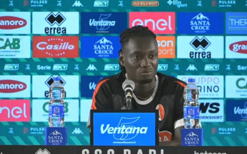 Darboe: “Avevo un problema al piede, ora sono al 100%. Credo molto in questa squadra. La Roma e Mou…”