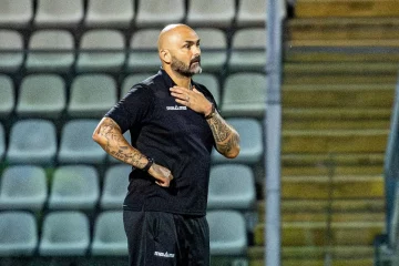 Serie B, si parte a pranzo con Avellino-Reggiana. Domani il Bari, chiude la Samp. Il programma