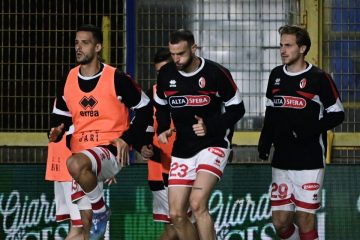 Bari, la difesa è un disastro. A Bolzano emergenza: Meroni out, Vicari forse