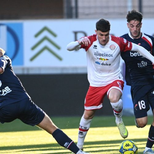 Bari, sempre peggio. Altro pari inutile in superiorità numerica col Südtirol