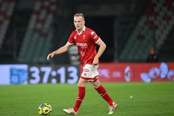 Dickmann: “Si è visto un Bari vivo. Ci teniamo stretti questo pareggio”