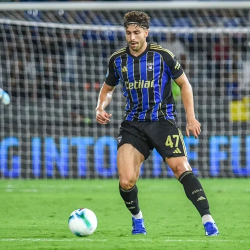 Bari, porte girevoli in difesa: Lusuardi in stand-by, la Reggiana su Vicari. Le novità