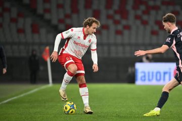 Troppo Palermo per il Bari: primo ko per Longo. Applausi dal San Nicola