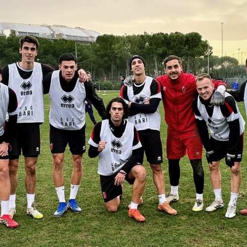 Bari, primo allenamento per Odenthal. Presente De Laurentiis