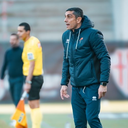 Longo: “Dobbiamo lottare sino alla fine. Il Bari paga i primi 7 mesi, con me sbagliate 2 gare”