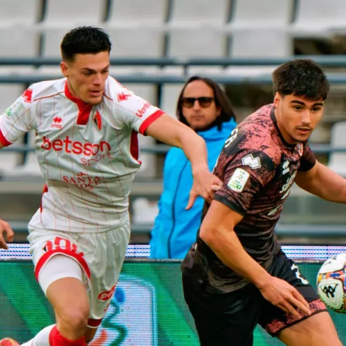 Bari, la classifica ti aspetta ancora. Salvezza a -4, ma il Pescara ultimo punta al sorpasso