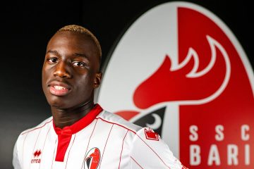 Bari, tutti i numeri di maglia: a Piscopo la 28, Odenthal con la 26, Traoré opta per la 66