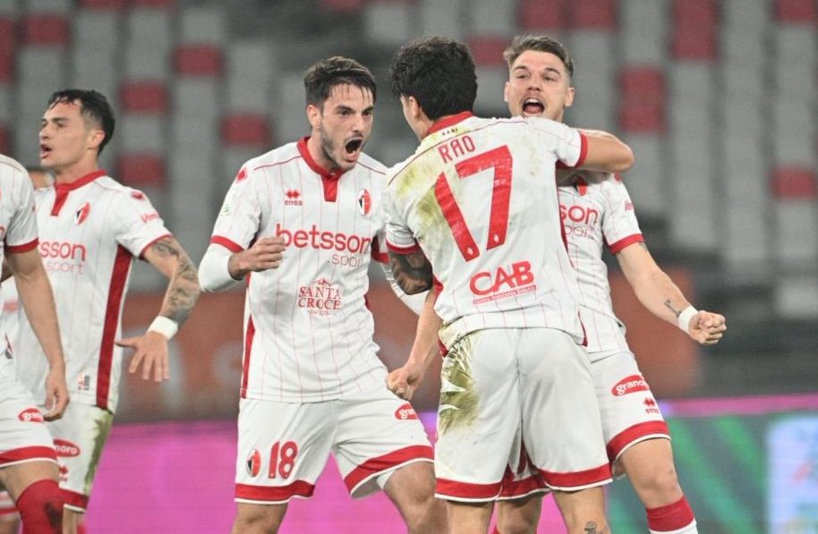 Bari esultanza serie b