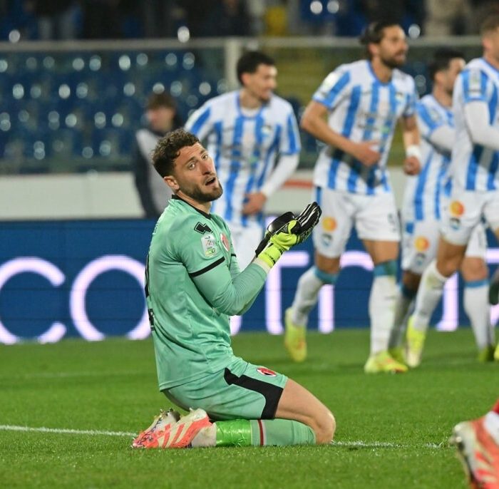 Bari, la decisione dopo Pescara: squadra in ritiro da domani. Il comunicato della società