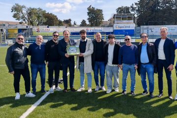 Bari in ritiro, il Gravina incontra De Laurentiis: “Un onore ospitarvi al Vicino”