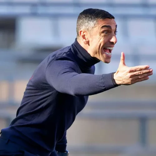 Longo: “Sconfitta fotocopia di partite già viste, inaccettabile prendere gol così. Non abbandono la speranza”