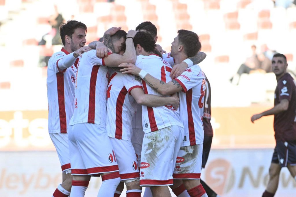 Bari esultanza Serie B