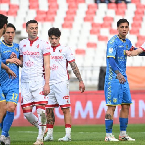 Bari-Carrarese 0-3, gli highlights del San Nicola. VIDEO