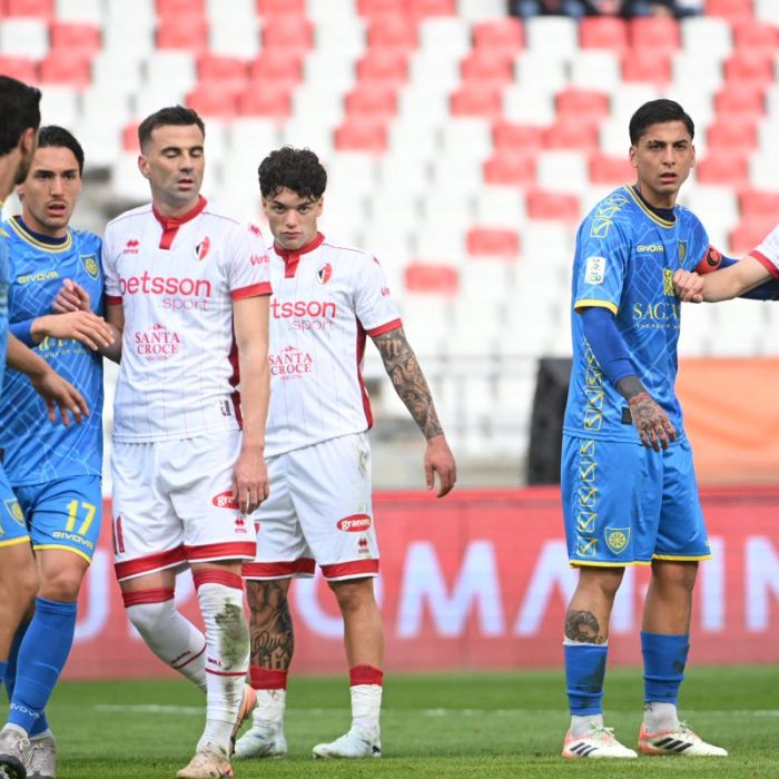 Bari-Carrarese 0-3, gli highlights del San Nicola. VIDEO