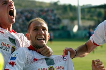 Quella volta che… un Bari spettacolare vinse 3-0 contro l’Empoli di Sarri con una rovesciata di Galano