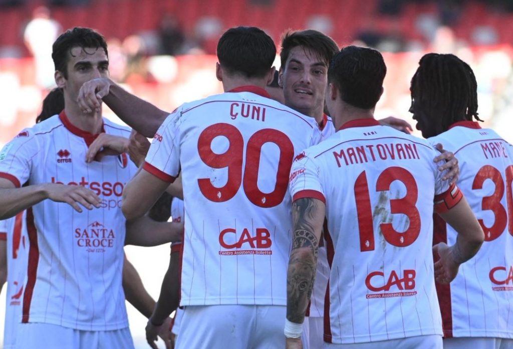 Bari esultanza Serie B