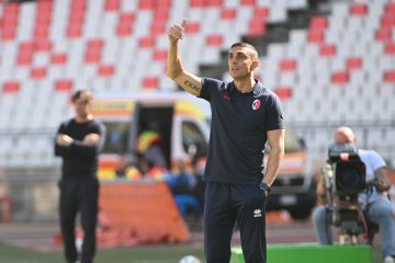 Longo: “Siamo soddisfatti, possiamo giocarcela con tutti. Classifica? Sentiamo il peso”