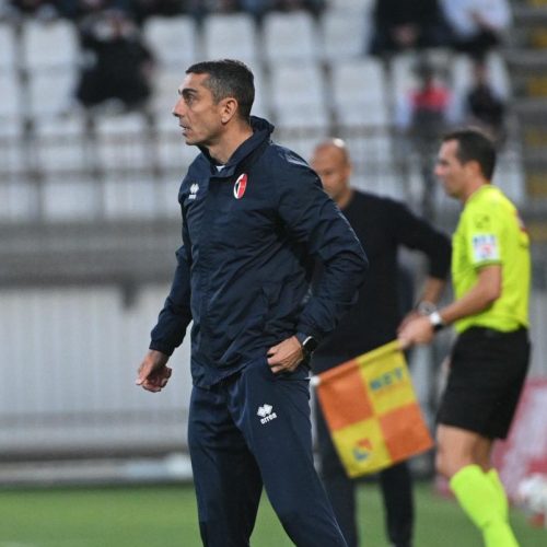 Longo: “Il Monza è più forte, l’avevamo messo in preventivo. Ora non perdiamo fiducia”