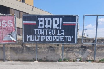 Bari, nuova protesta della Nord. Striscioni contro la proprietà sparsi per la provincia
