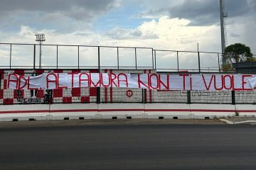 Altamura protesta contro la famiglia De Laurentiis: solidarietà a Bari e no all’ipotesi D’Angelo