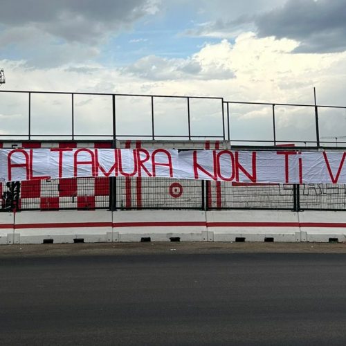 Altamura protesta contro la famiglia De Laurentiis: solidarietà a Bari e no all’ipotesi D’Angelo