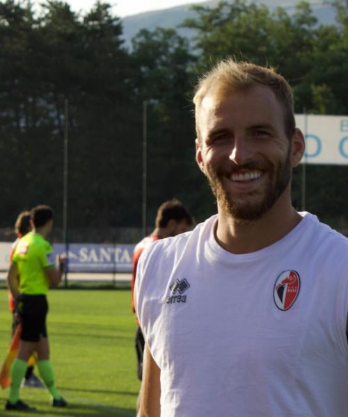 Bari, l’entusiasmo è tutto per Sibilli. I tifosi: “Resta da capitano, non ci abbandonare”