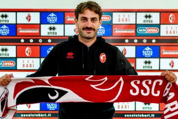 UFFICIALE – Karlo Butic è un nuovo attaccante del Bari. L’attaccante firma un triennale