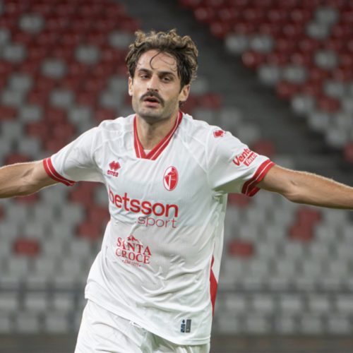 ✅ Bari-Crotone, le formazioni ufficiali. Torna Mantovani, confermato Anzolin, la scelta su Butic