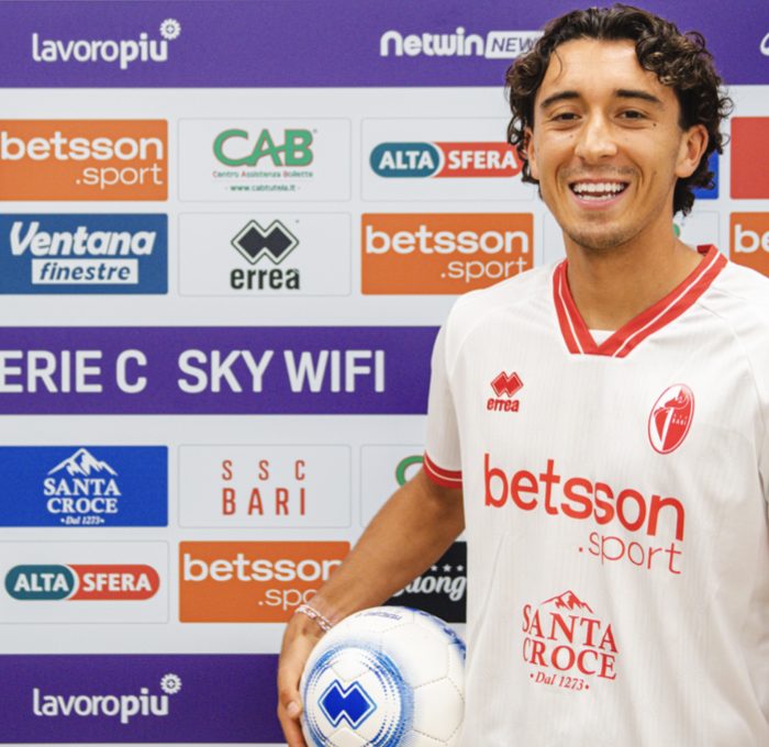 UFFICIALE – Leonardo Mendicino è un nuovo centrocampista del Bari. Firma un quinquennale