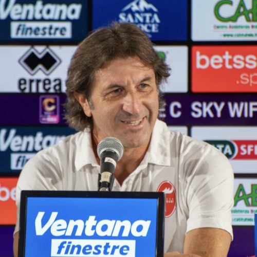 Rastelli: “A Barletta una battaglia, dobbiamo gestire la pressione emotiva. Cerofolini? Sicuro rimarrà”