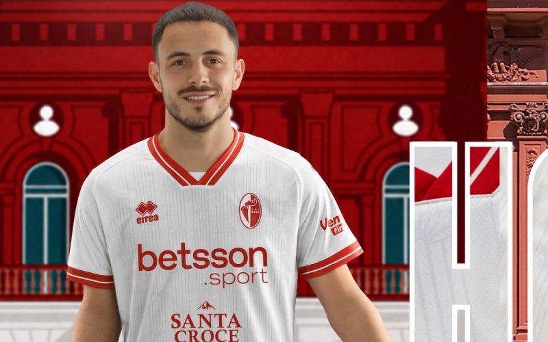 Gomez