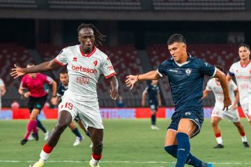 Bari, allenamenti blindati dopo le polemiche da Barletta. Spuntano reti anti-spie attorno all’Antistadio