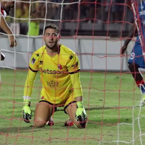 Calciomercato Bari, attenzione alle uscite: Benevento (e non solo) su Cerofolini, Maggiore può partire