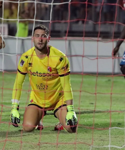 Bari, 3 clean sheet in 5 gare: Rastelli riparte dalla solidità e dal solito Cerofolini