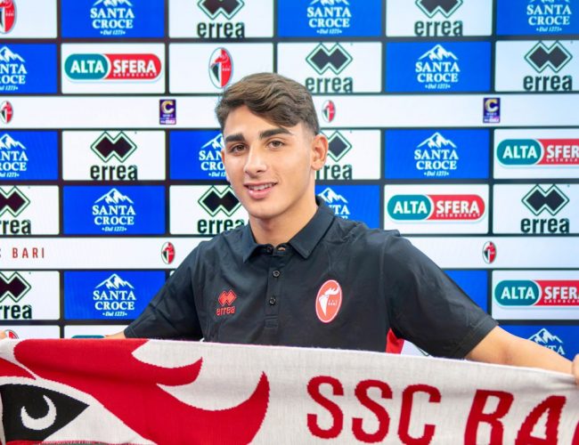 UFFICIALE – Mattia Esposito è un nuovo giocatore del Bari: arriva in prestito dal Napoli