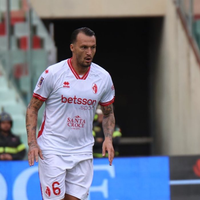 Casertana-Bari, le probabili formazioni. Dubbio Mogos, davanti scalpita Gomez, Grgic più di Prisco