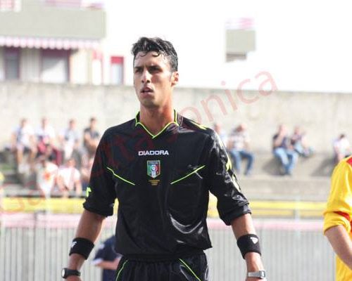 Bari-Crotone, dirige Toro di Catania: Mambelli e Bosco gli assistenti. La designazione arbitrale